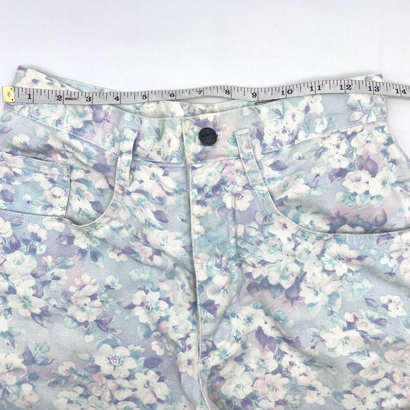 Breaker Jeans True Vintage 80s Pastel Floral Denim Shorts Fairykei | Size S - Picture 7 of 9